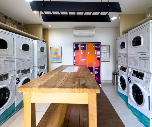 Teljesen felszerelt stúdió 30 méterre a metróállom