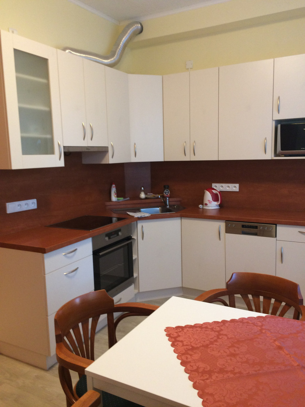 Spacious flat 1 + 1 in RD Prague 4 preview