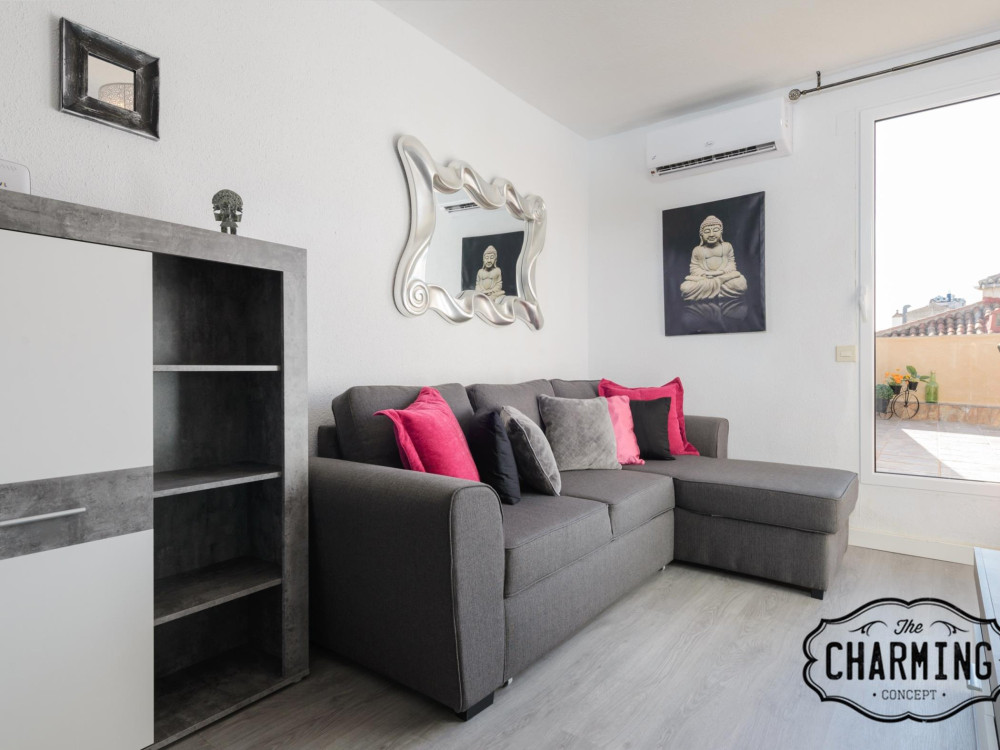 Argensola Center - 2-Bedroom Apartment with Terrac preview
