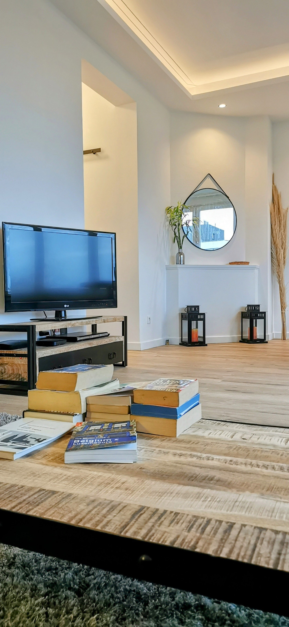 Bright and Stylish Flat in the Heart of Châtelain preview