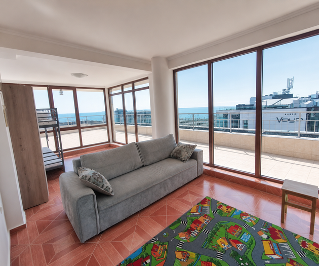 Sea View Penthouse • 3BR • 126m² + Terrace • Pools