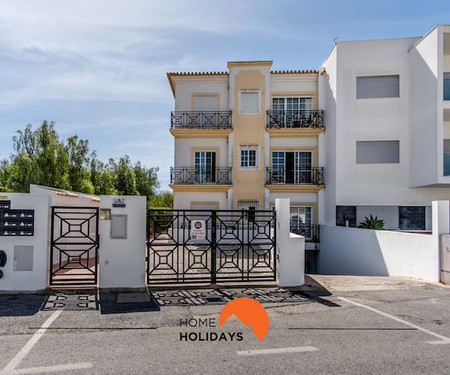 #137 NewTown Equiped w/ Pool and Ac - Apartments for Rent in Albufeira, Faro,