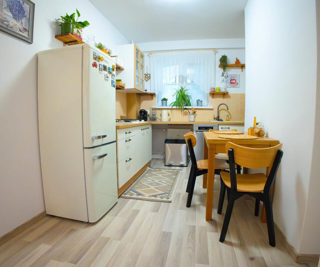 Cozy Little Apartment in Old Tw