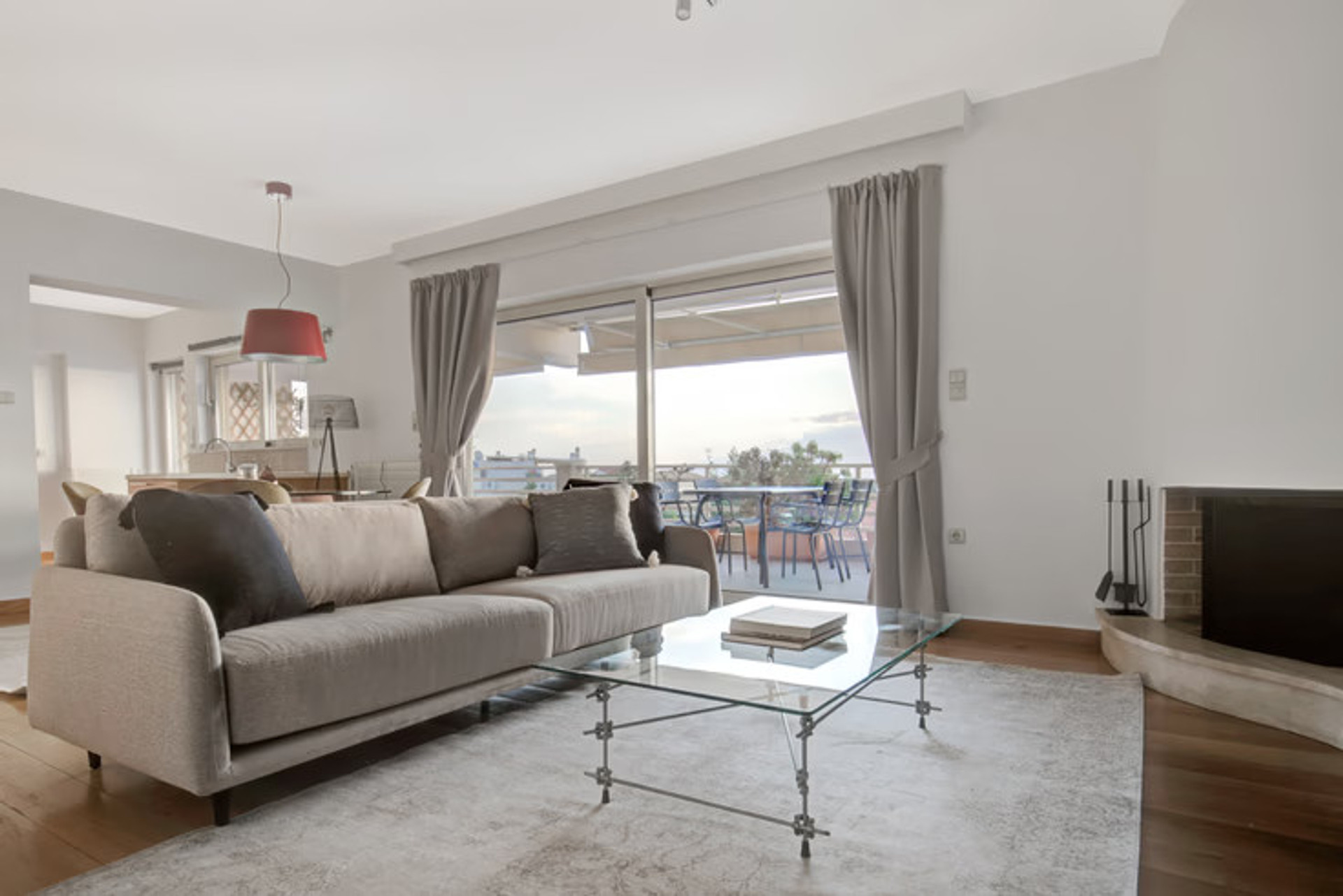 dining/living room