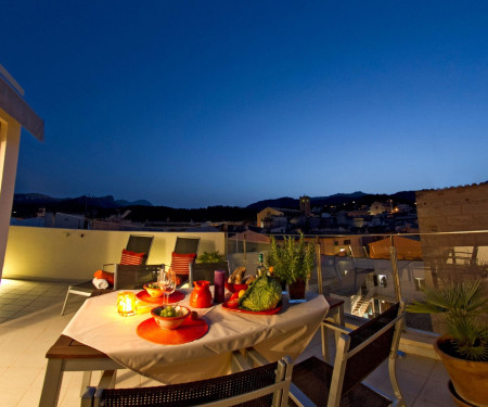 Orange Attic with Pollensa views. Long Term