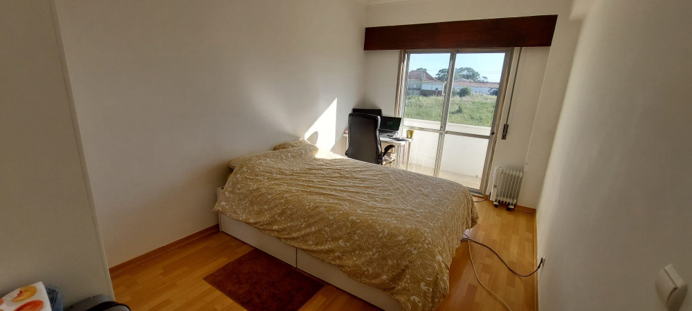 Spacious bedroom close to the beach preview