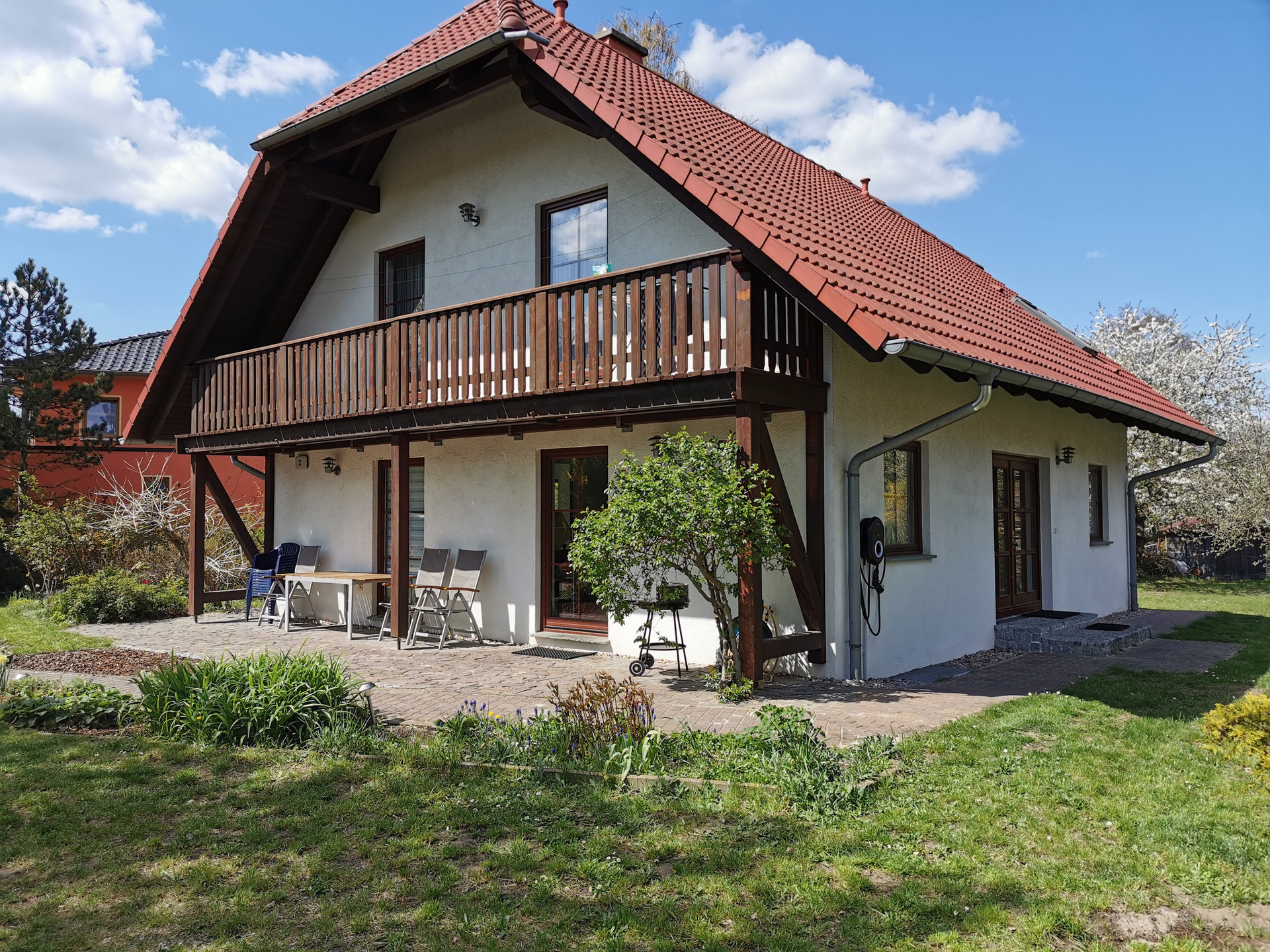 Terrasse und Wallbox