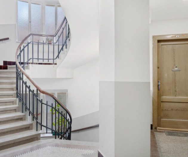 Modern apartment in Dejvice for up to 5 guests