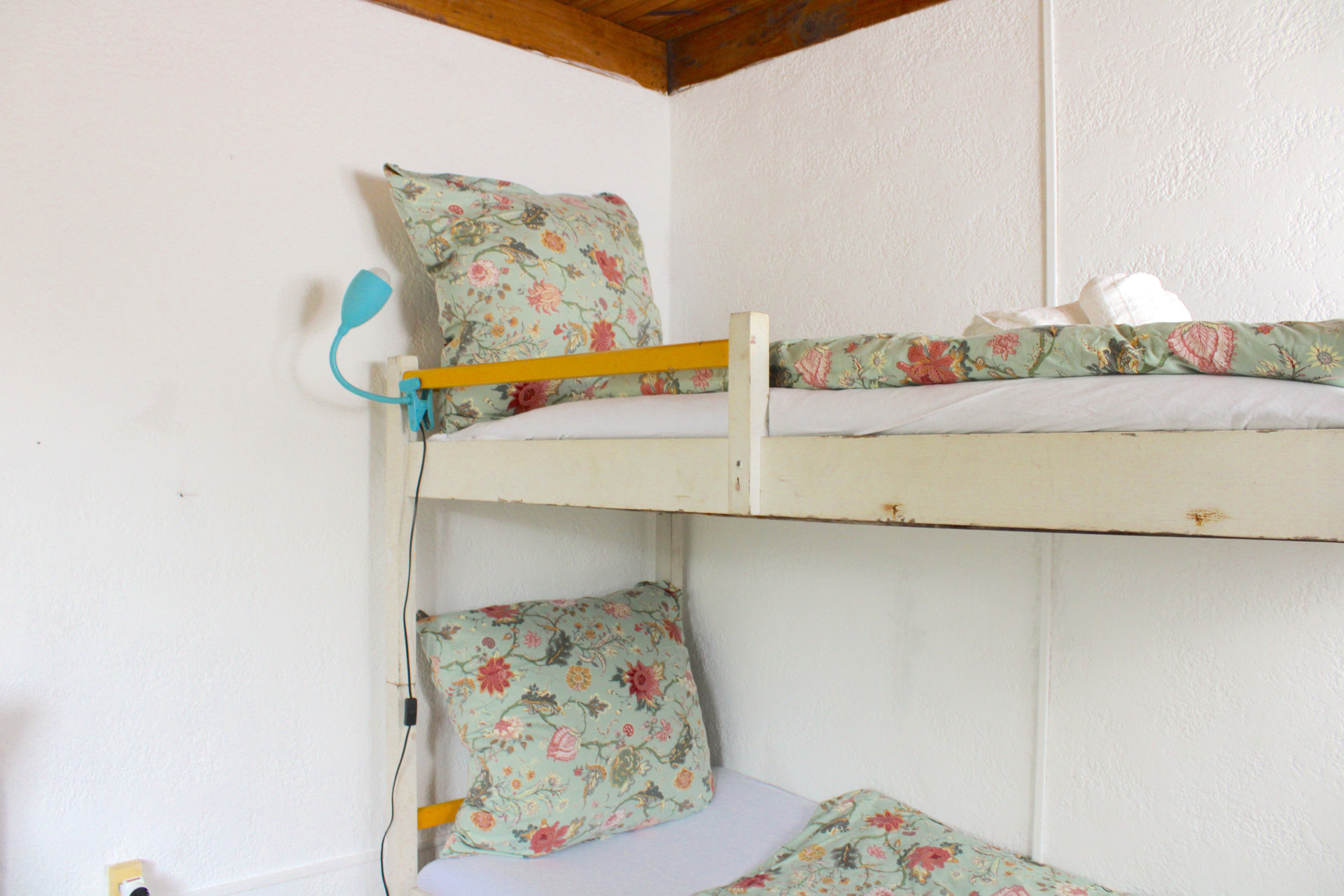 2nd bedroom: bunk bed and single with cotton bedding
