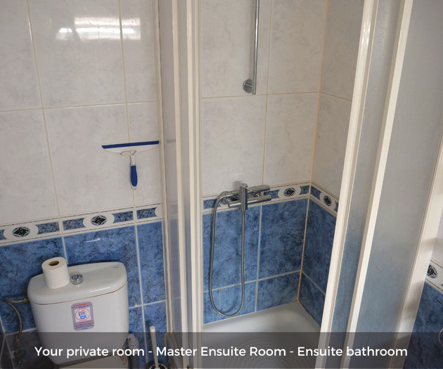 Sunny Coliving Villa with jacuzzi - Master Ensuite Room