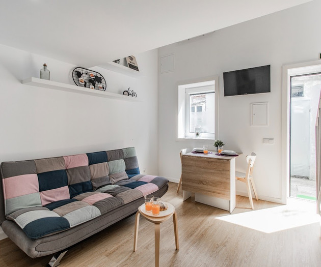 Charming Mezzanine house in Central Porto