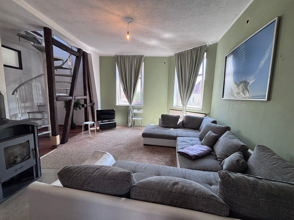 Spacious Attic Penthouse with Huge Terrace preview