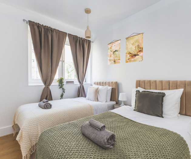 Tower Bridge 2 Bedroom Flat | Sleeps 5 | Great