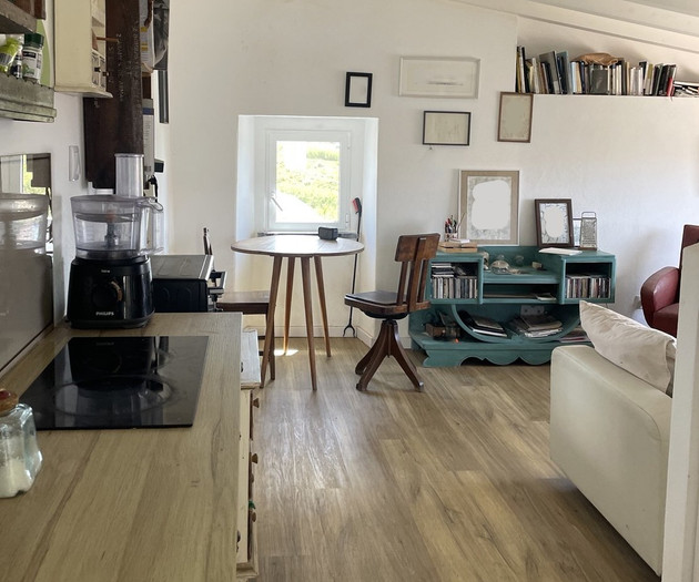 Charming Apartment Near the Sea in São Bernardino