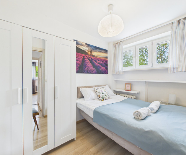 Spacious Apartment Bruna near Pole Mokotowskie