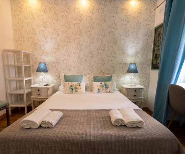 Guesthouse 5 suites 10 Guests 5 wc Avenue liberty