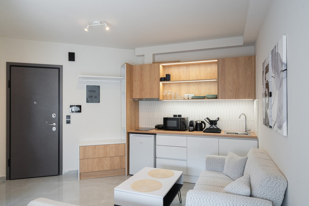 LIV - Comfortable Athens Studio S8-3A preview