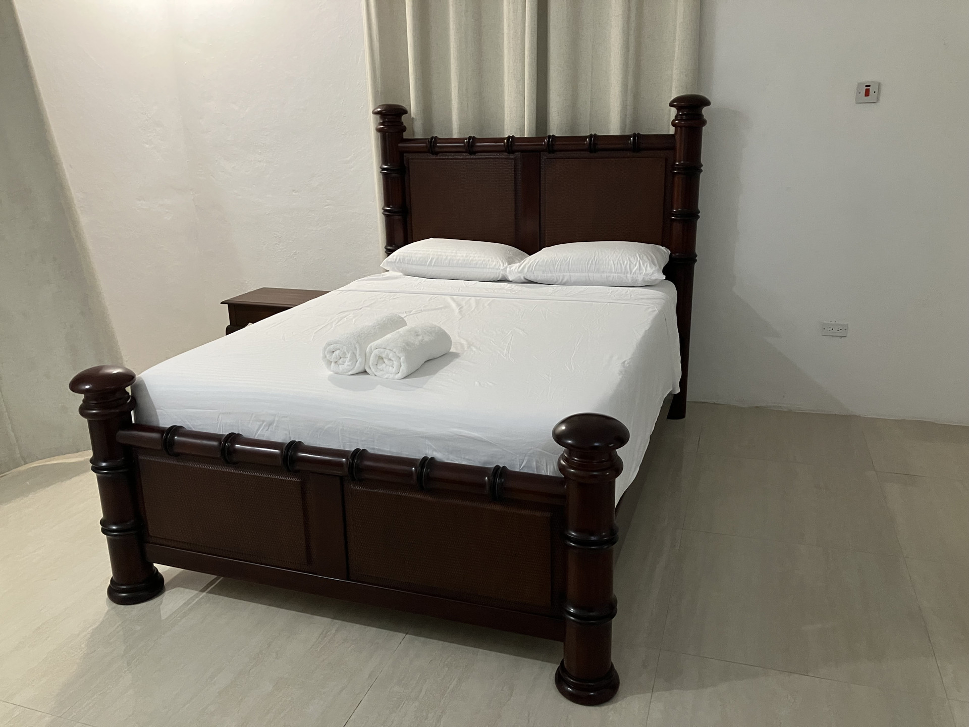 BEDROOM 1