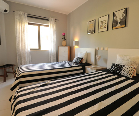 Alvor 1BR Flat in w/ AC & Balcony by LovelyStay