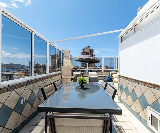 Nice penthouse with Terrace in Las Palmas City