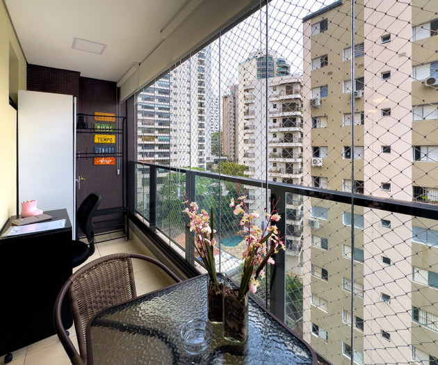 Teljesen felszerelt stúdió 30 méterre a metróállom