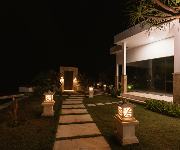 Luxury Ocean Front Private Pool  5 BDR Nalas Villa