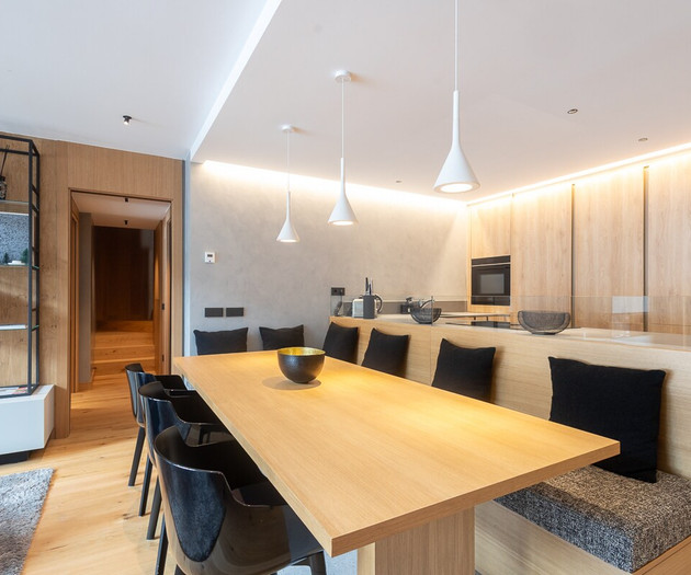 Elegant Penthouse | Spa, Parking & Views
