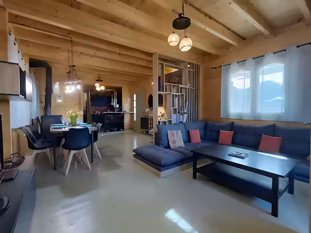 potoula's wood house preview