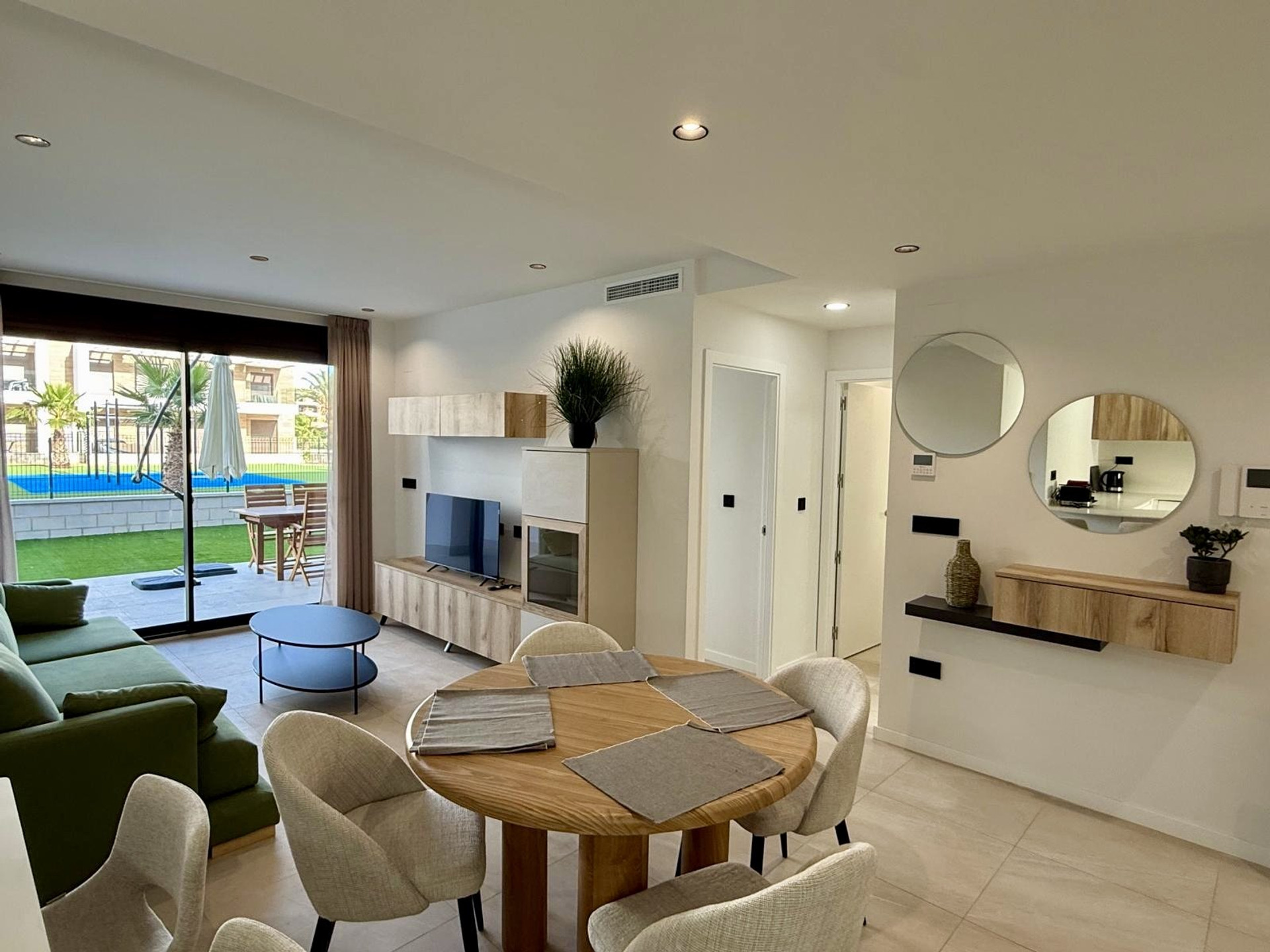 Bright living and dining area