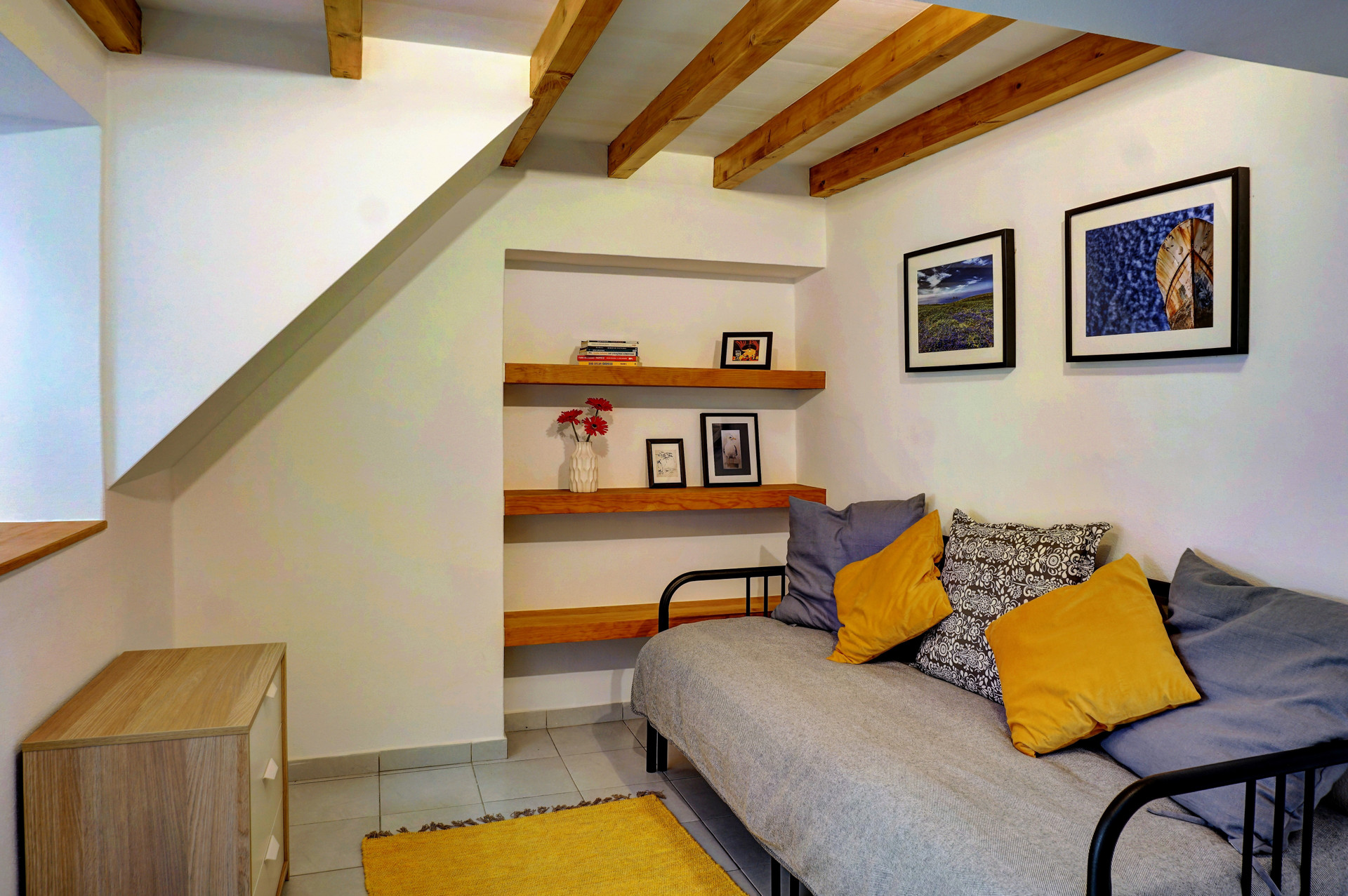 segunda sala com sofa cama 