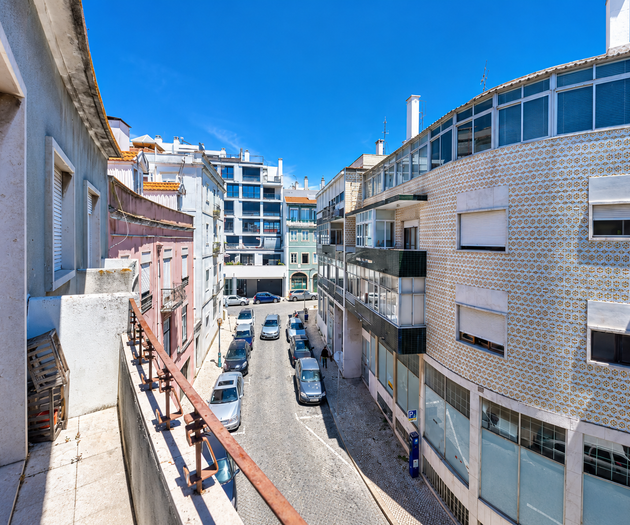 Bright, Stylish Apartment for Monthly Stays