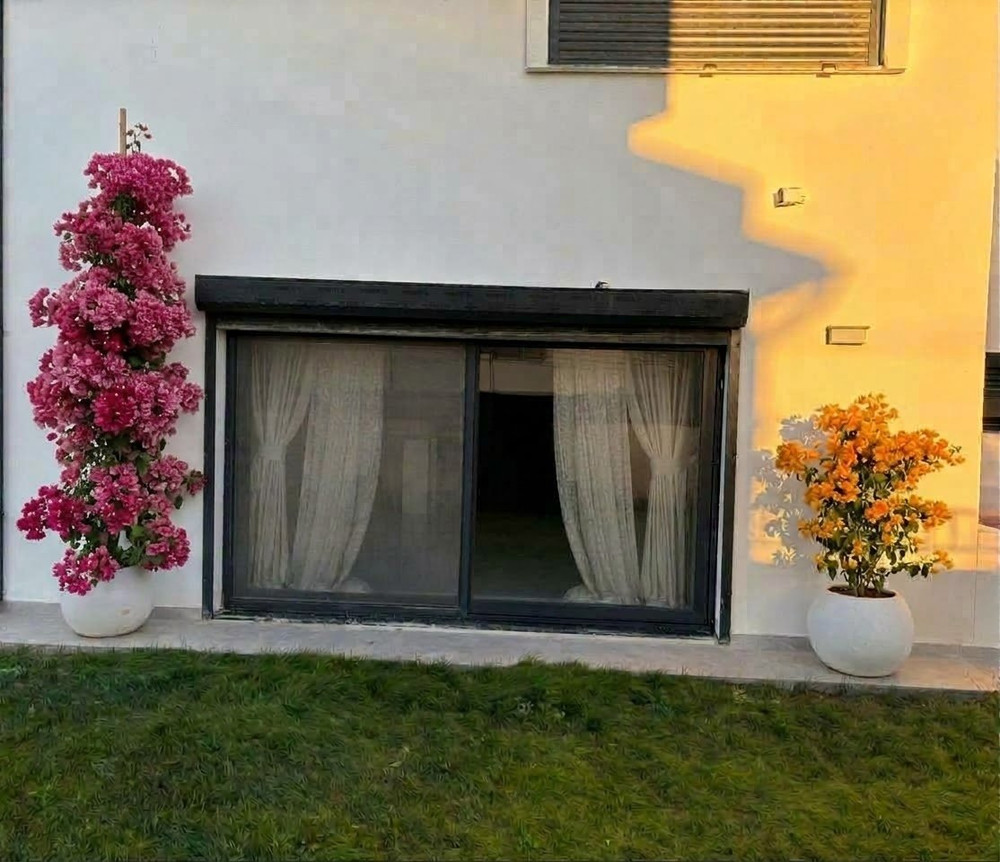 Idyllic Aegean Getaway: Garden Flat Near the Beach preview