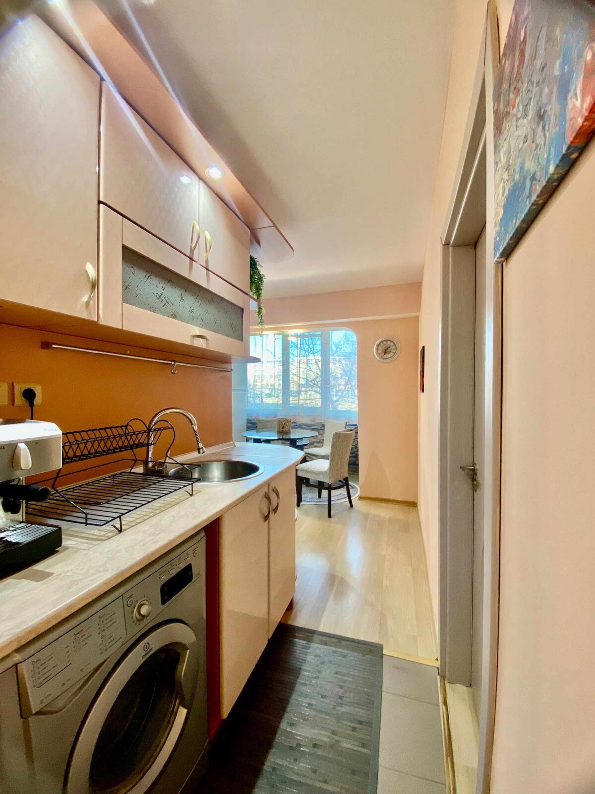 Kitchen image 1