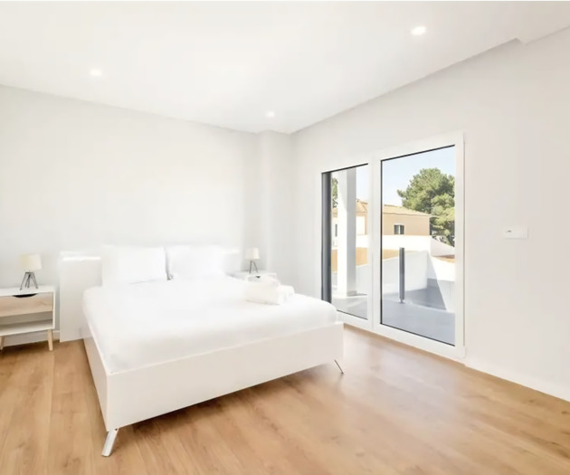 Room/rooms with swimming pool and BBQ