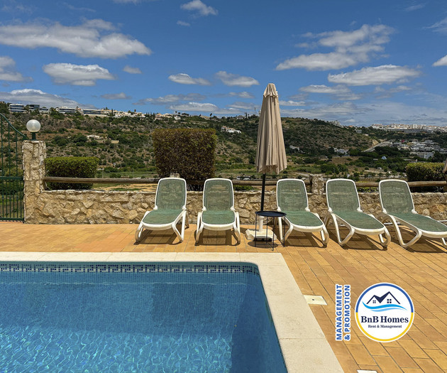 Villa Verde - 4 bedrooms, Marina view, pool & BBQ
