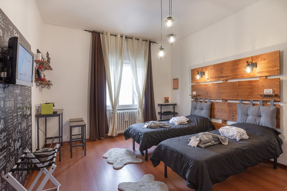 Triple Room with Private Bathroom preview