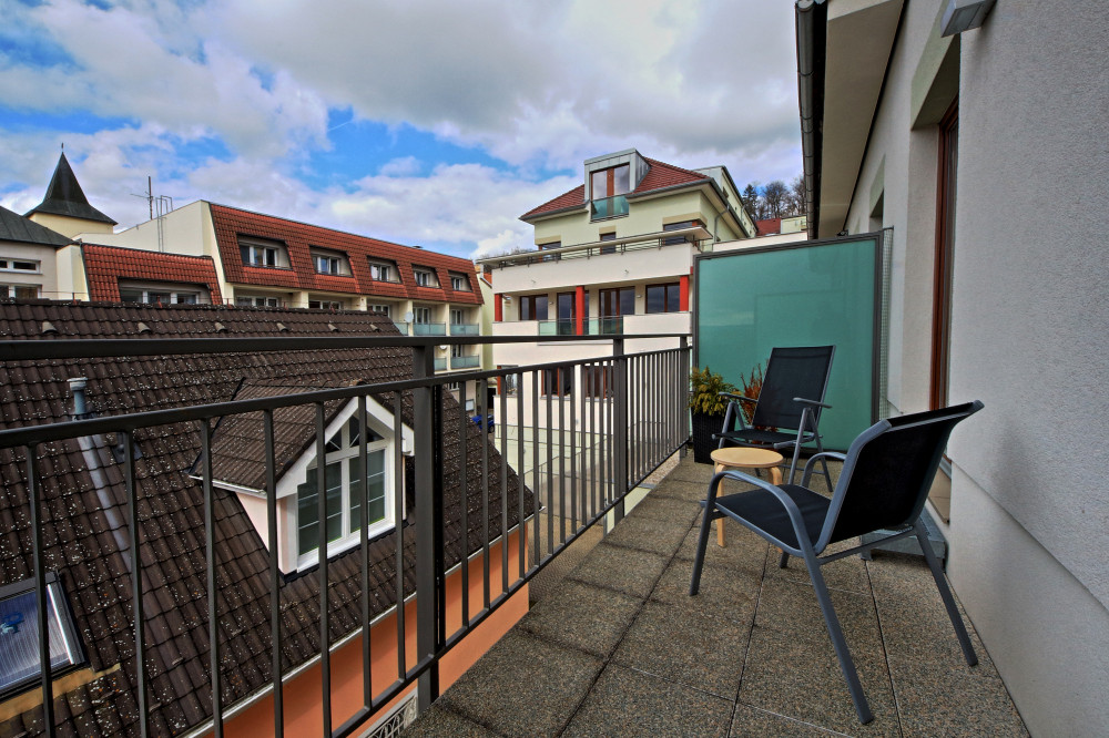 Flat with balcony right in the centre of Hluboka!