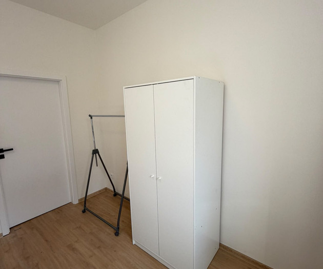 Wardrobe and clothes rack