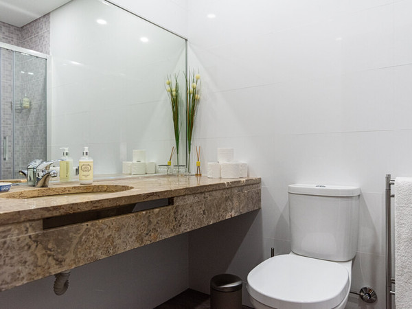 Bathroom 2