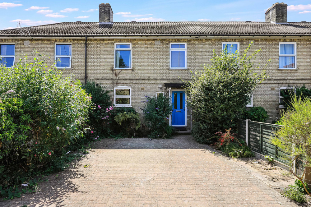 Stylish 3-bed English Home w. Garden | River Cam preview