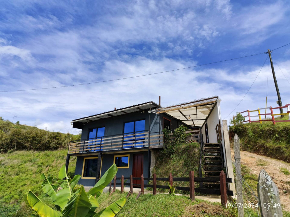 Digital Nomad Retreat | High-Speed Starlink preview