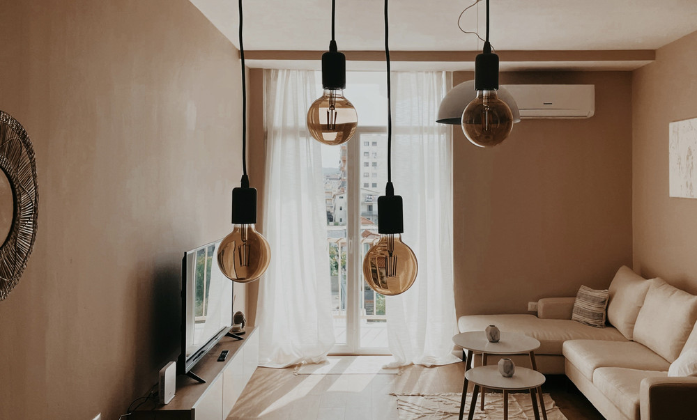 S t r e h z a: your spacious sunlit oasis preview