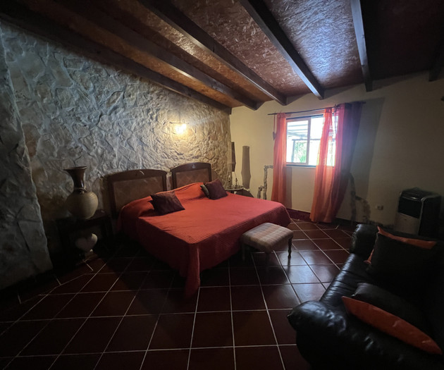4T House with a camin, big pool + BBQ place