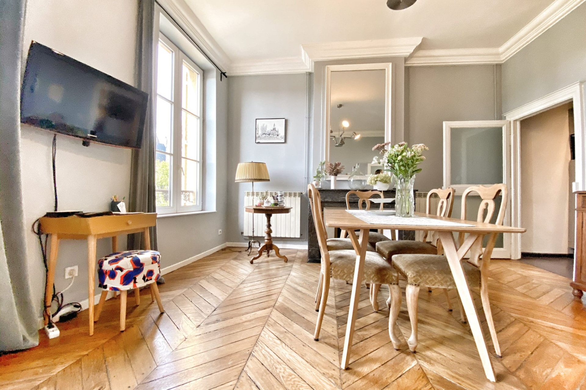 dining room workspace living room television and multimedia