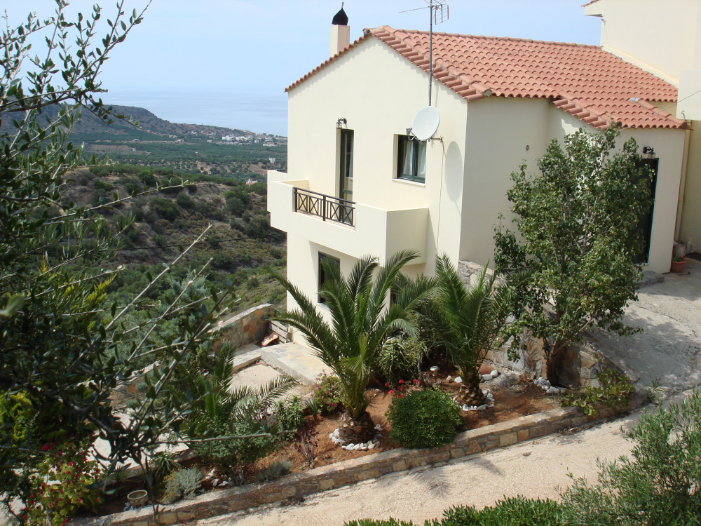 Villa in seaside Milatos village- Crete