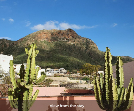 Tenerife coliving in historical house - Aloe room