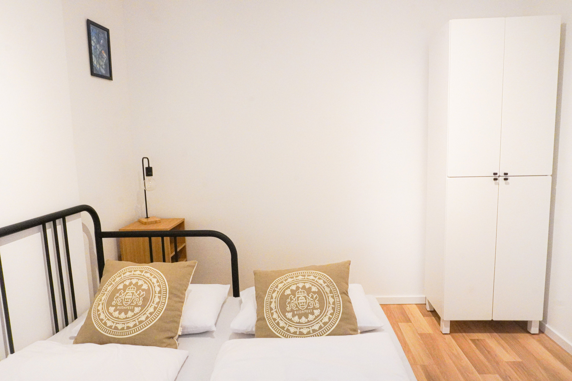 Room2