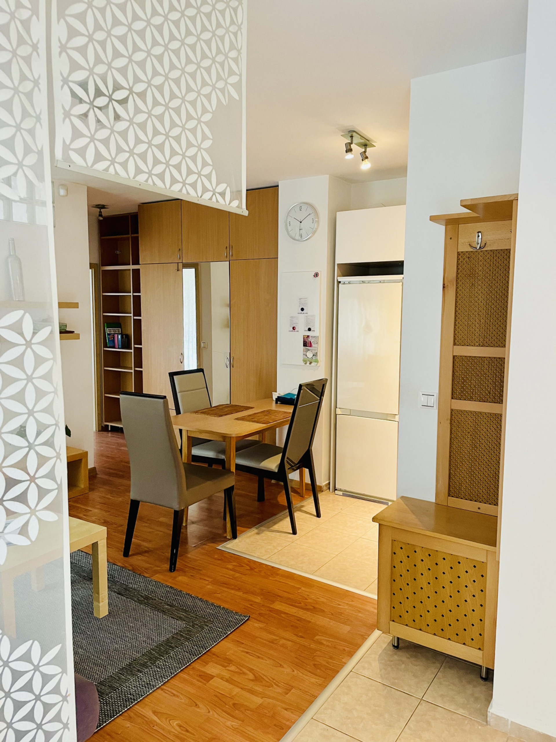 Entrance and dining area