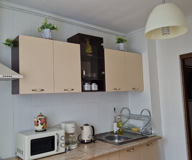 Large Group Accommodation Bucharest, 4 apt,20slips