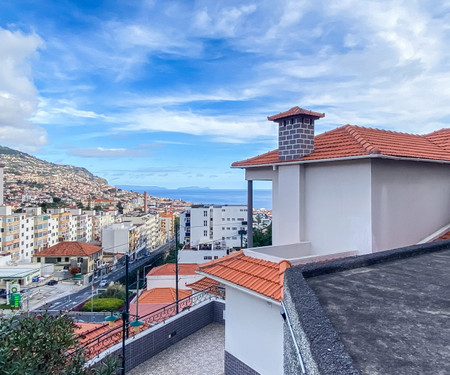 Dům k pronájmu - Funchal